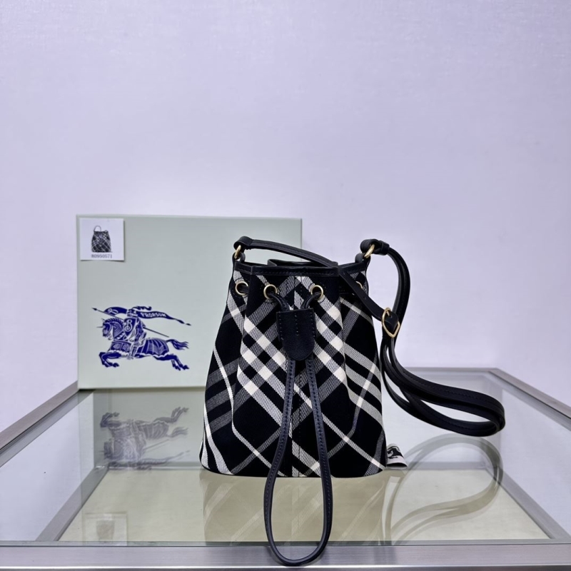 Bv*b*rry bucket bags